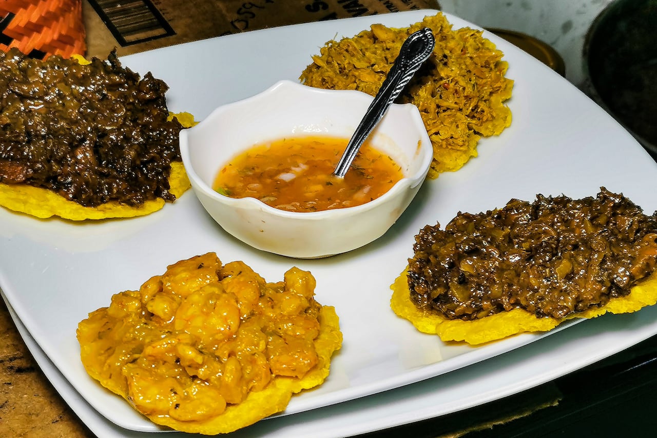 Tumaco se ha convertido en una vitrina para visibilizar el turismo comunitario con actividades económicas viable en el Municipio, con sus paisajes costeros y su tradición culinaria, resultado de sus raíces afrocolombianas e indígenas que hoy muestran al mundo.