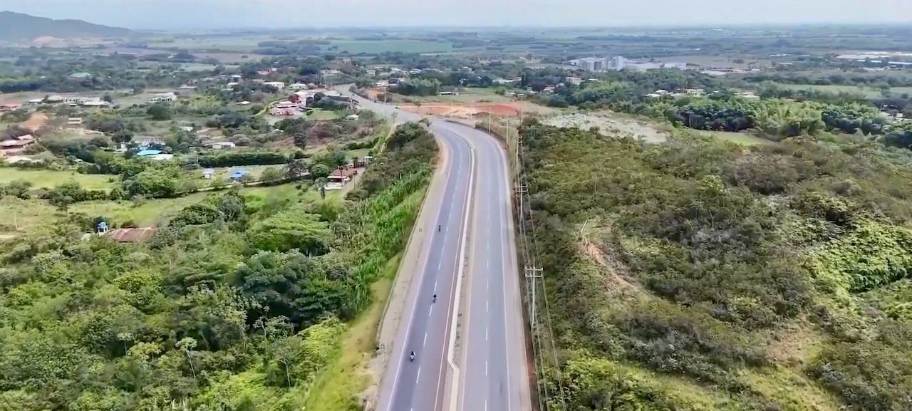 "Una vez evaluadas las condiciones de seguridad y normalidad, y siempre que estas lo permitan, las labores de intervención se reanudarán de manera habitual", indicó la empresa que adelantan estas obras.
