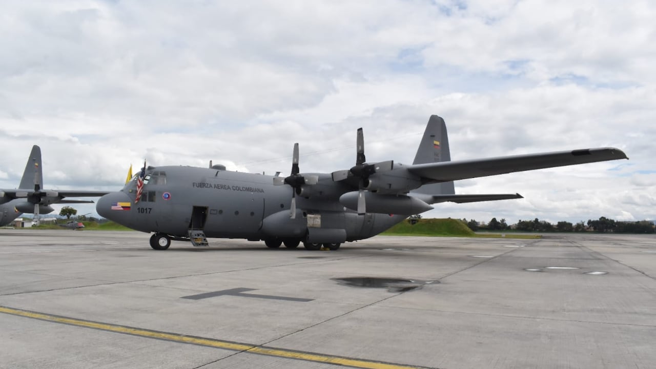 Acto de entrega de dos aeronaves C-130 Hércules, donadas por la Fuerza Aérea de los Estados Unidos a la Fuerza Aérea Colombiana.