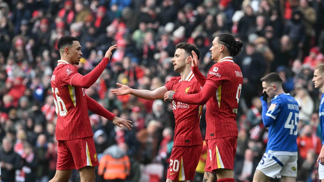 Sin Luis Díaz, Liverpool goleó al Accrington Stanley y avanzó a la siguiente ronda de la FA Cup de Inglaterra.