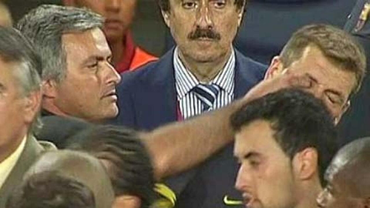 Mourinho y Vilanova en el clásico Madrid - Barcelona