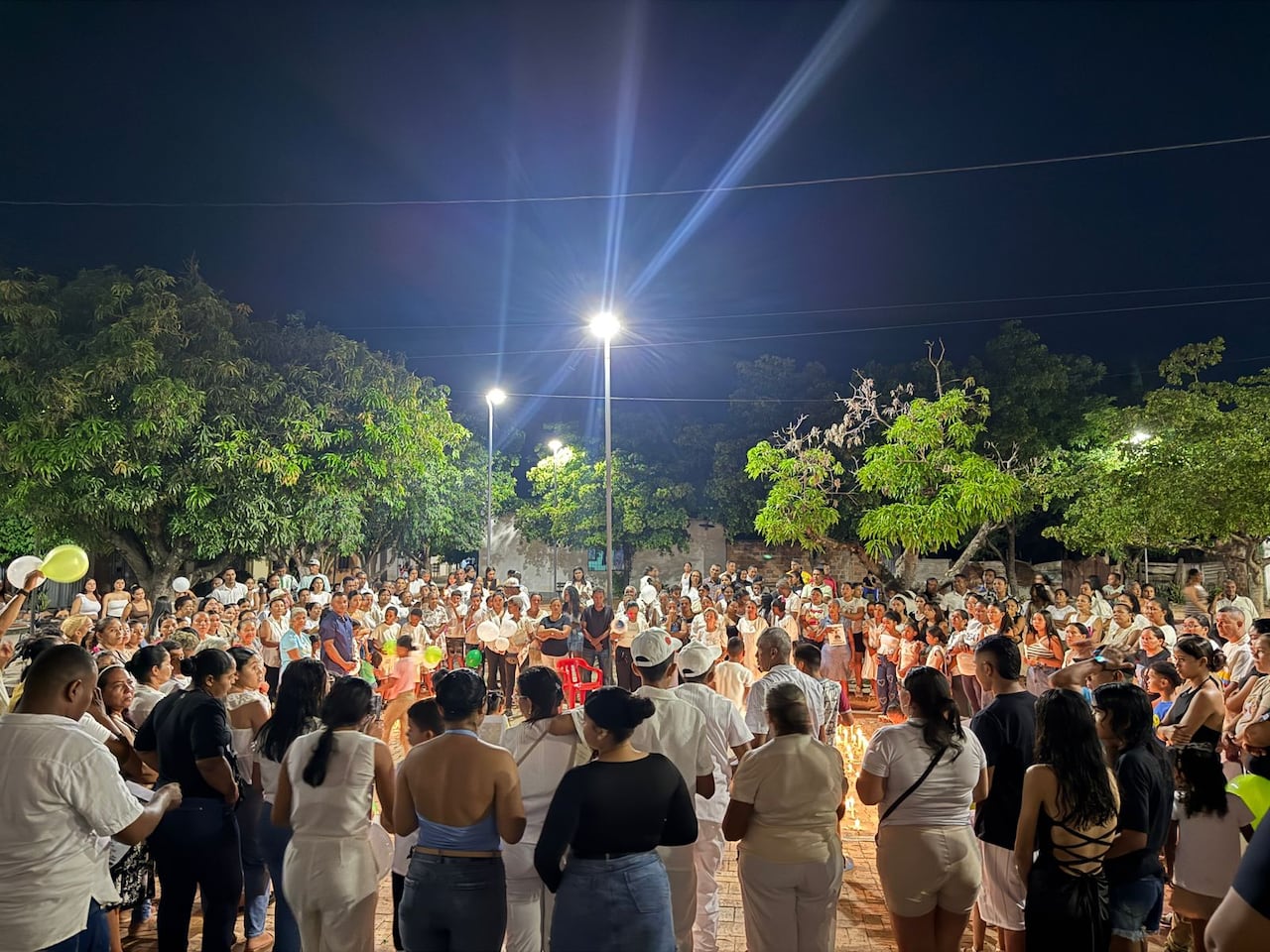 La madre, Lenis García Rosado, también rompió el silencio. “Yo pensé que era una broma cuando me llamó un sargento. Nunca imaginé que era verdad. Cuando lo confirmé, sentí que el mundo se me acababa”, expresó la mamá.