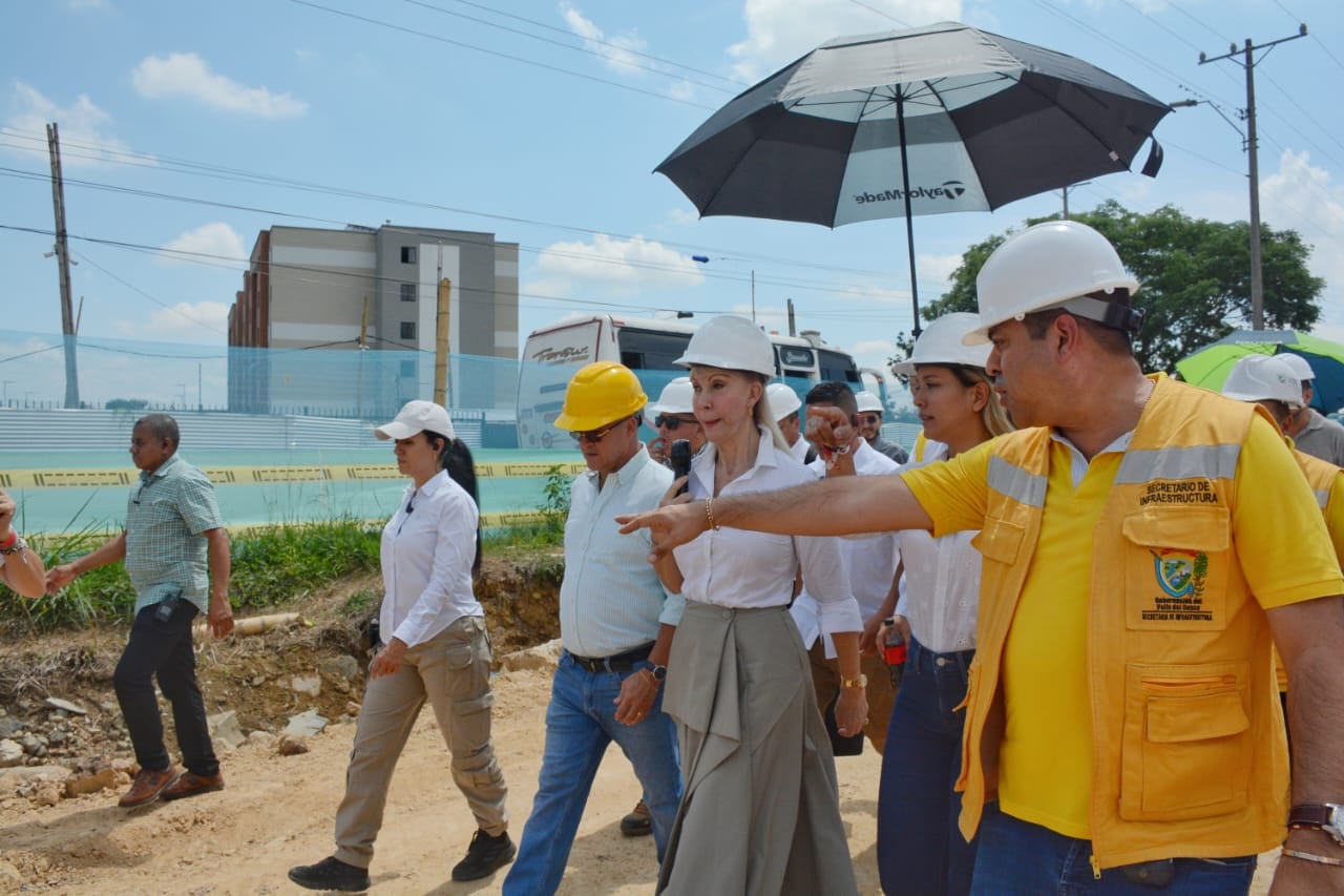 La Gobernadora del Valle, Dilian Francisca Toro, visitó la obra este jueves 8 de enero de 2025.