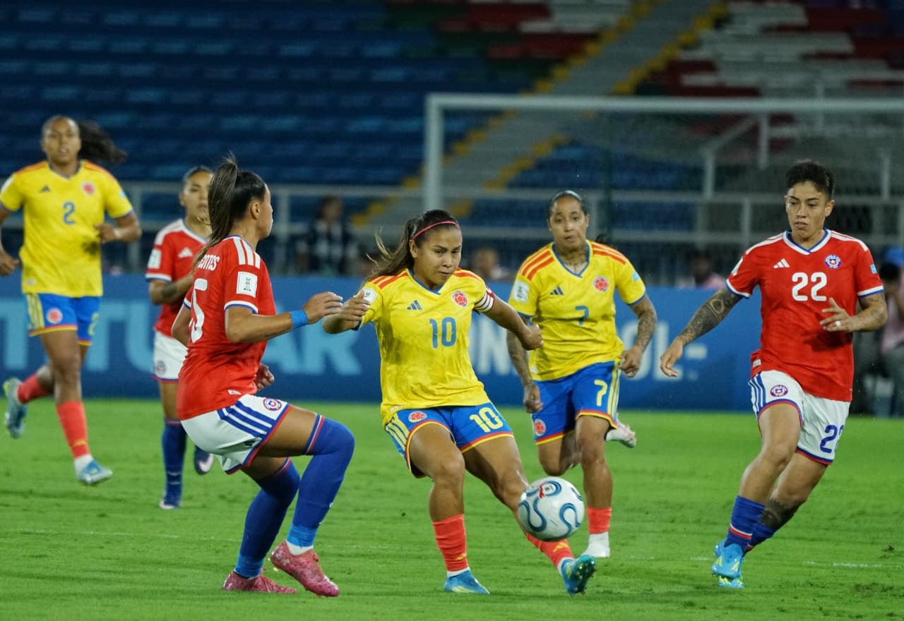 Imagen del partido entre Colombia y Chile por la fecha 6 de la Liga de Naciones Femenina.