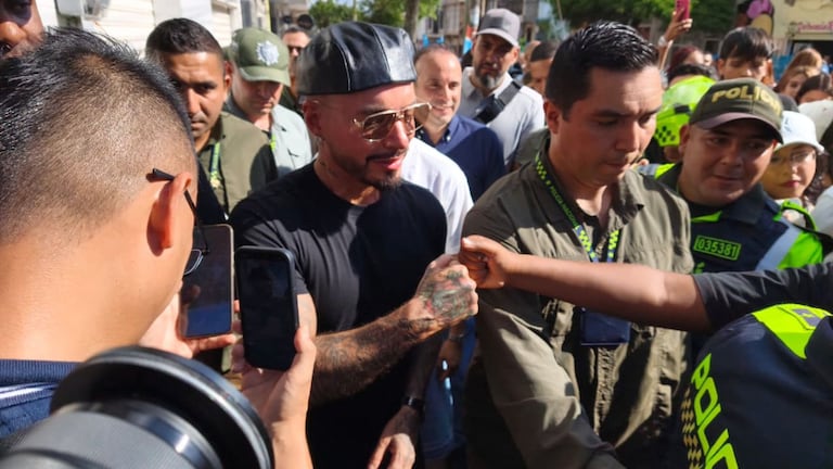 El cantante se encuentra en Cali en el marco de su gira "Ciudad Primavera".