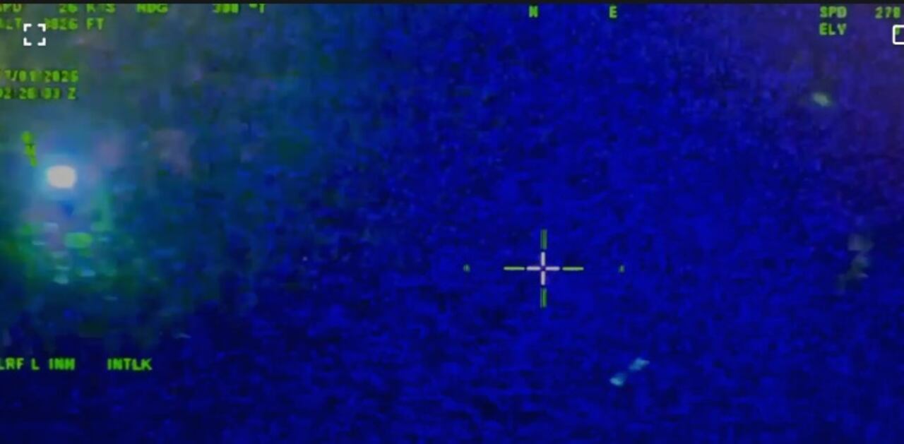 Gracias a los dispositivos de fotodetección del helicóptero Halcón, los policia nunca perdieron de vista a los señalados delincuentes, logrando la ubicación de los mismos en medio de un cañaduzal.