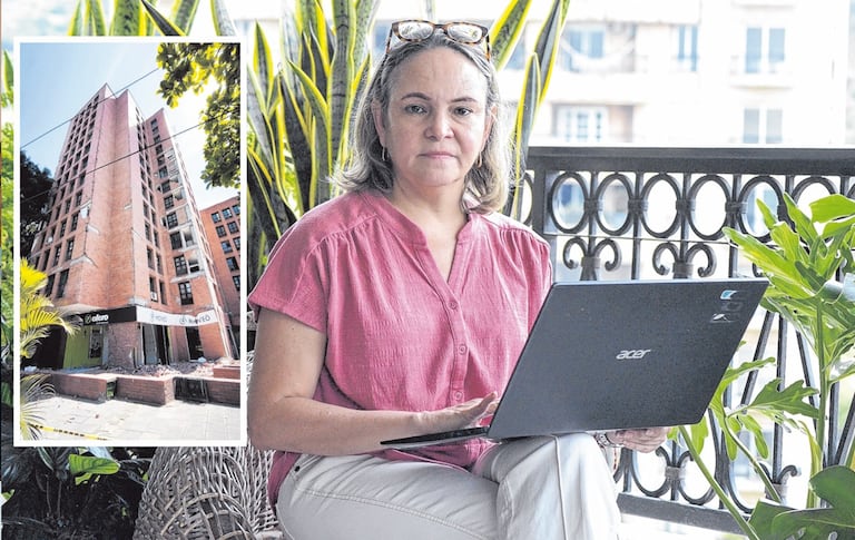 Angélica María Galvis Molina vivió durante 18 años en el edificio Atalanta, uno de los inmuebles más visibles de la tragedia en Cali. Tras el terremoto, tuvo que abandonar su hogar y comenzó a escribir un diario sobre lo que vino después.