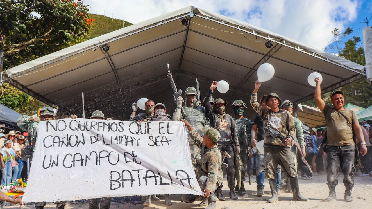 Las comunidades del Cañón del Micay mostraron su rechazo a la militarización de esta parte del departamento, así como contra la violencia de los grupos armados al margen de la ley.