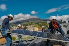 "Proyectos de generación solar distribuida en el suroccidente del país buscan mitigar el impacto de la variabilidad climática y reducir la dependencia de los hogares a la red eléctrica tradicional