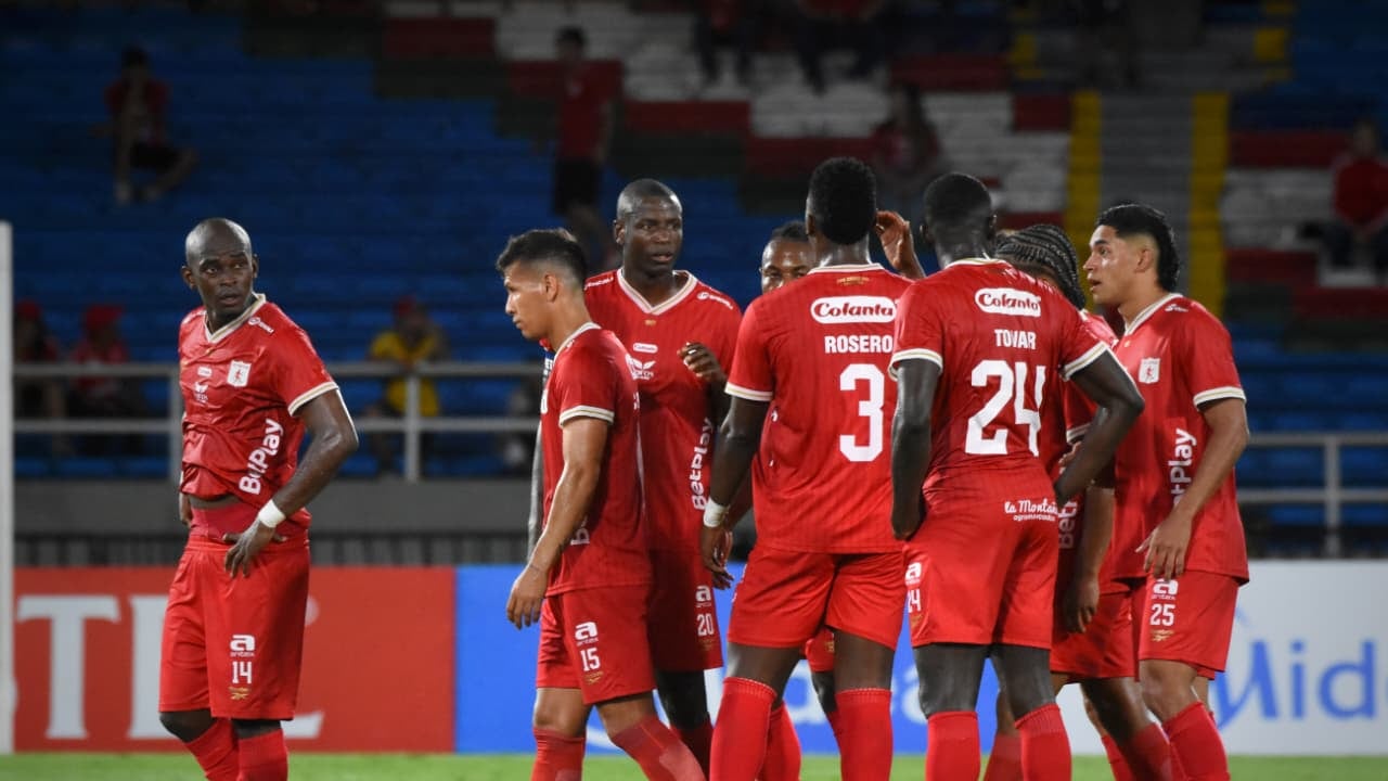 Momentos del partido de la fecha 6 del Grupo A de la Copa Sudamericana 2026, entre América de Cali y Macará.
