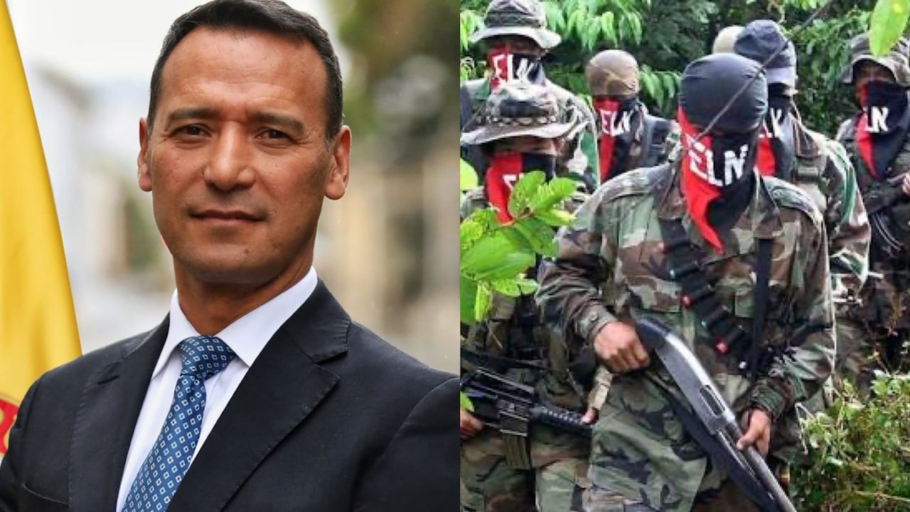 Pedro Sánchez, ministro de Defensa, y guerrilleros del ELN.