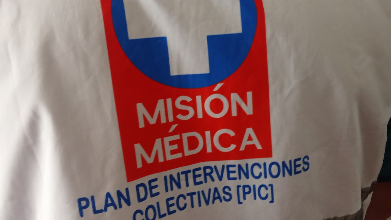 La misión médica es el conjunto de personas, instituciones, vehículos, bienes y actividades relacionadas con la prestación de servicios de salud, especialmente en contextos de emergencias, conflictos armados, desastres o situaciones humanitarias.