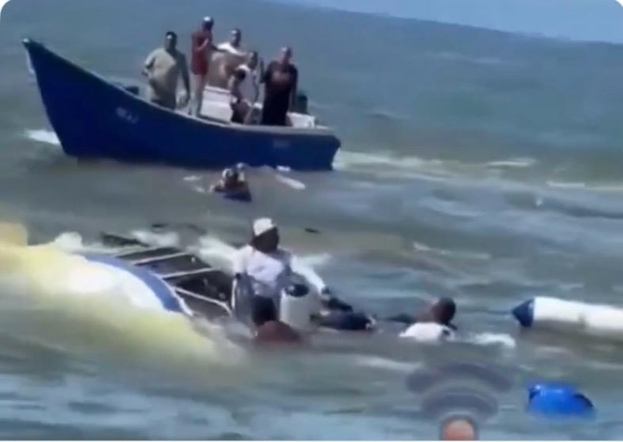 Embarcación que cubría la ruta Acandí (Chocó) - Turbo (Antioquia), naufragó