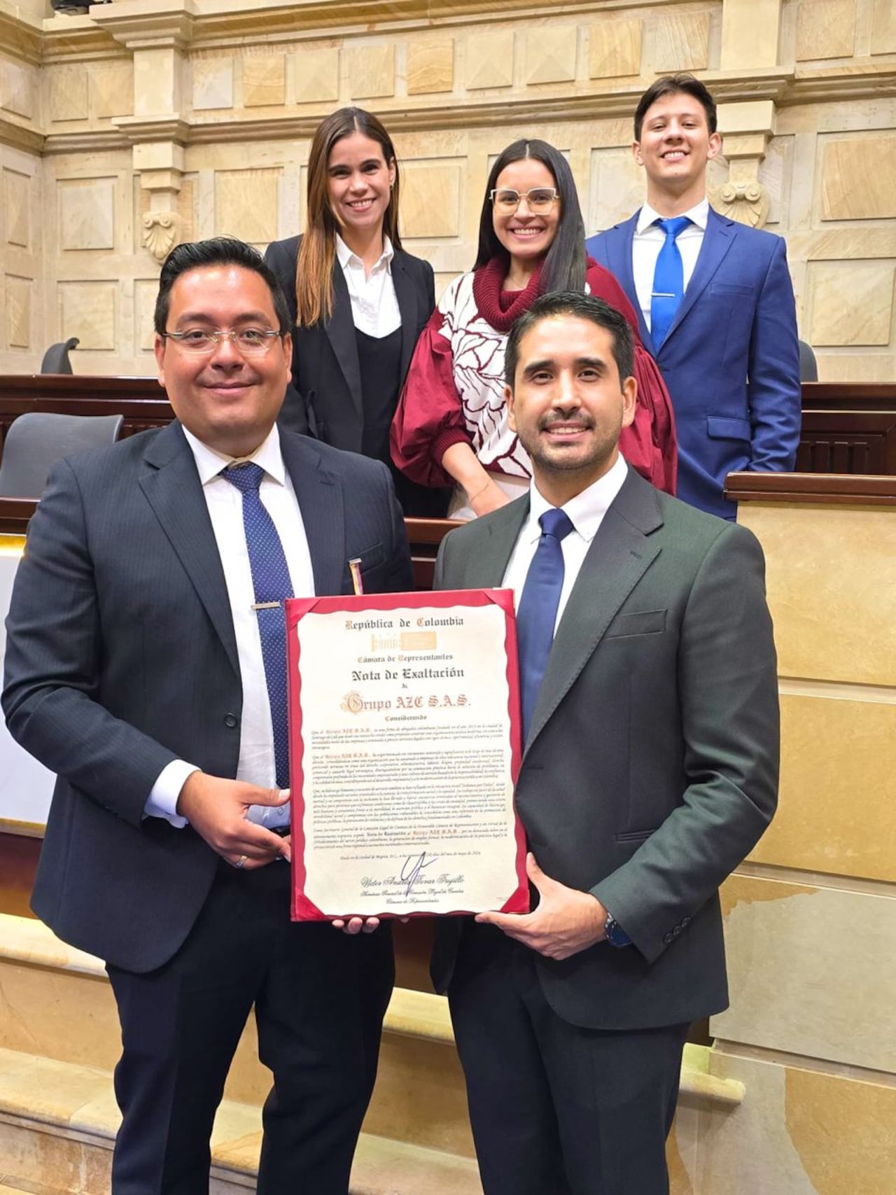 La empresa caleña AZC Legal fue condecorada por el Congreso. Foto suministrada por la empresa