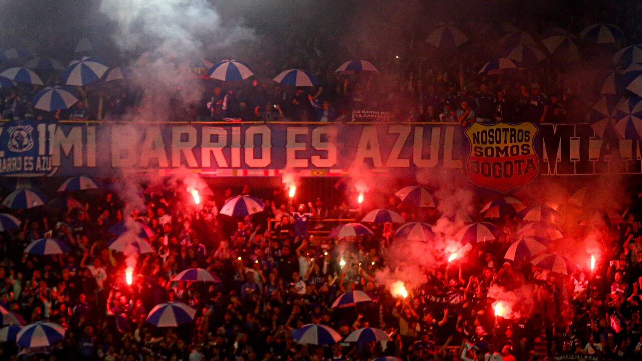 El estadio El Campín se llenó por completo para el Superclásico entre Millonarios y Nacional.