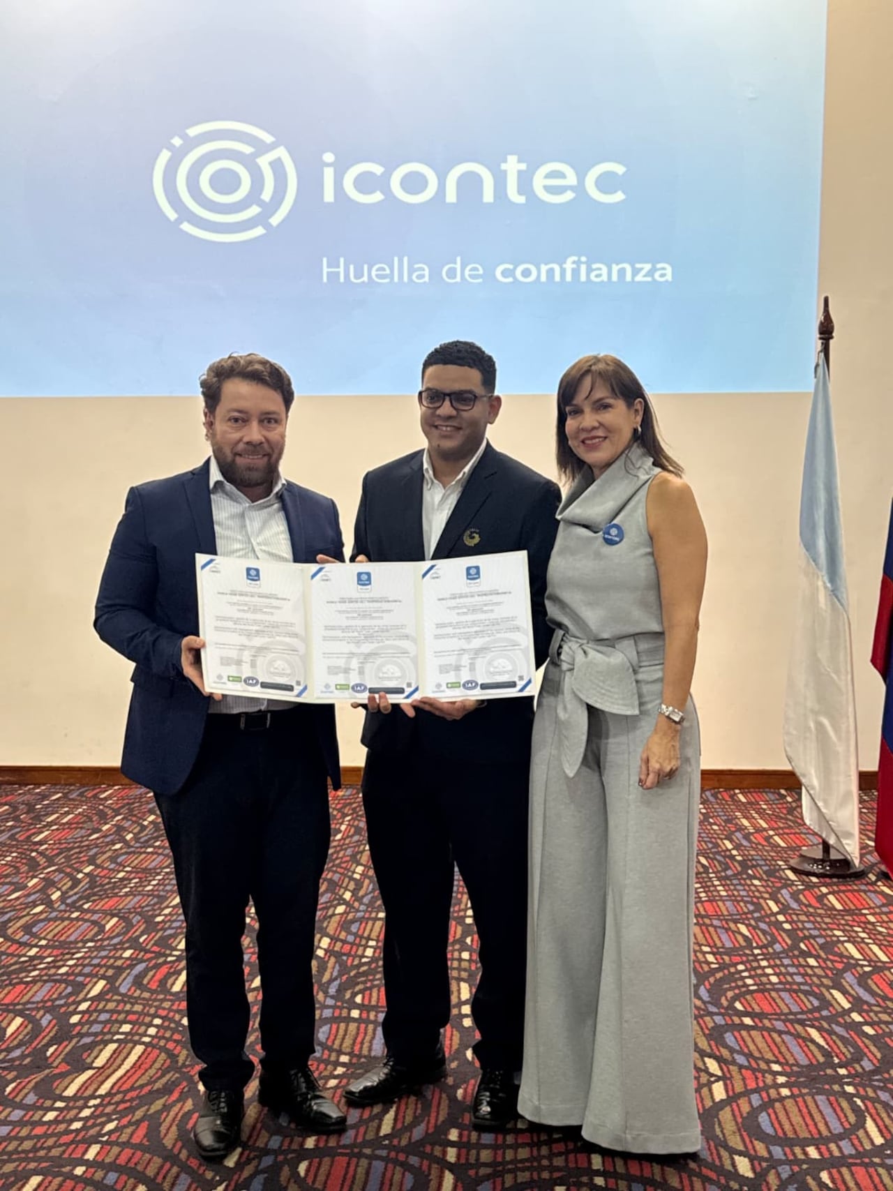 Pacific Center renovó por tres años más su triple certificación integral Icontec, vigente hasta diciembre de 2028.