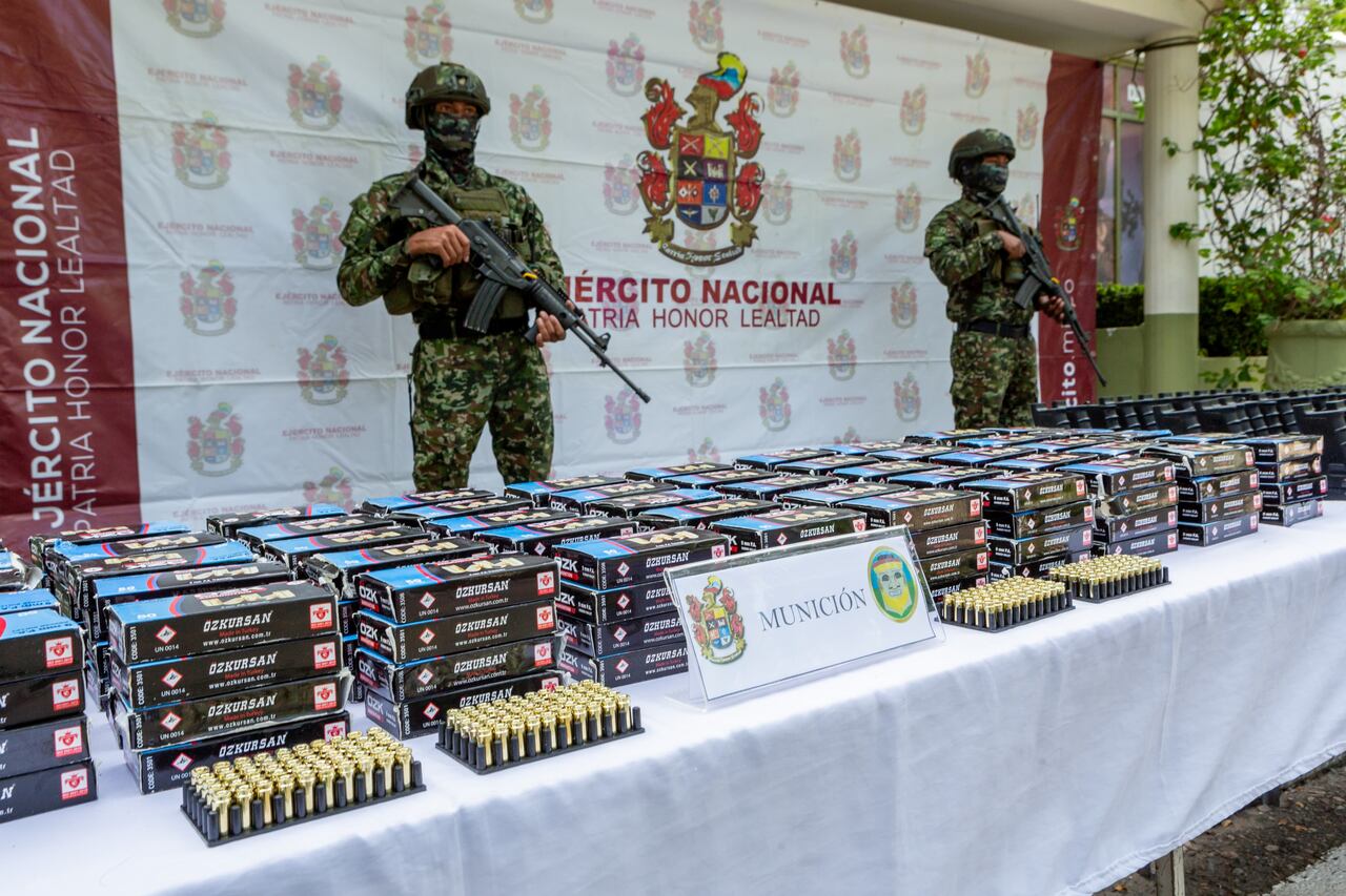 El material de guerra y de intendencia quedó a disposición de la Fiscalía General de la Nación, informó el Ejército.