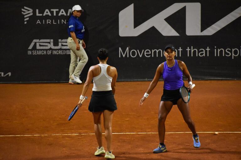 Yuliana Lizarazo y María Pérez duran el Kia WTA 125.