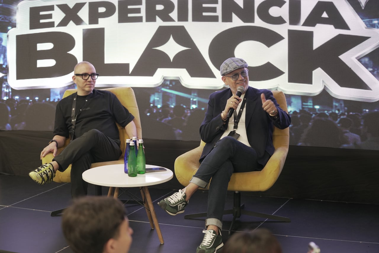 Carlos Suárez, estratega de la campaña presidencial de Abelardo de la Espriella, presentó en Effix 2026 su método de comunicación omnicanal.