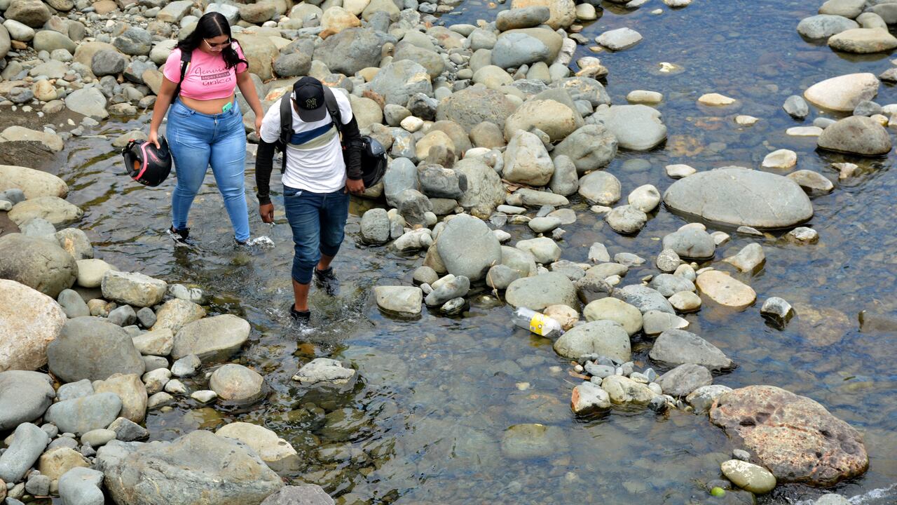Rio Pance Cali. Directora del Ideam, Ghisliane Echeverry, alerta sobre posibles desabastecimiento y restricción de agua en el país a causa de la intensificación del Fenómeno de El Niño entre los meses de diciembre, enero y febrero.