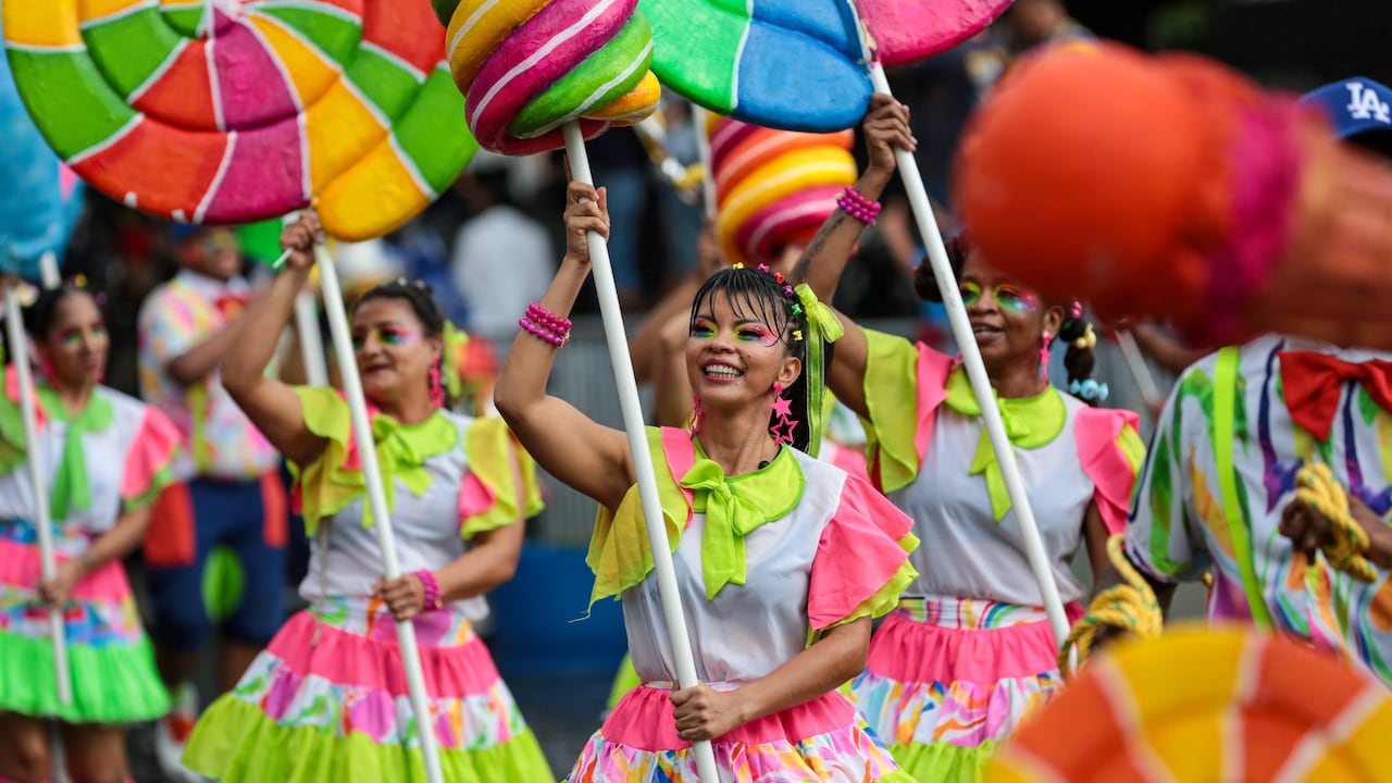 El tercer ciclo de Estímulos 2026 “Cultura para levantarnos” reúne 16 estímulos orientados a la circulación artística, la salvaguardia de expresiones tradicionales del Pacífico, el fortalecimiento de la salsa, de las artes gráficas y las artes literarias.