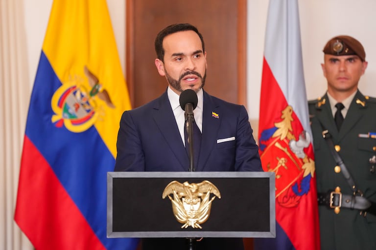 El presidente Abelardo De La Espriella durante un evento en la Escuela Militar de Cadetes José María Córdova.