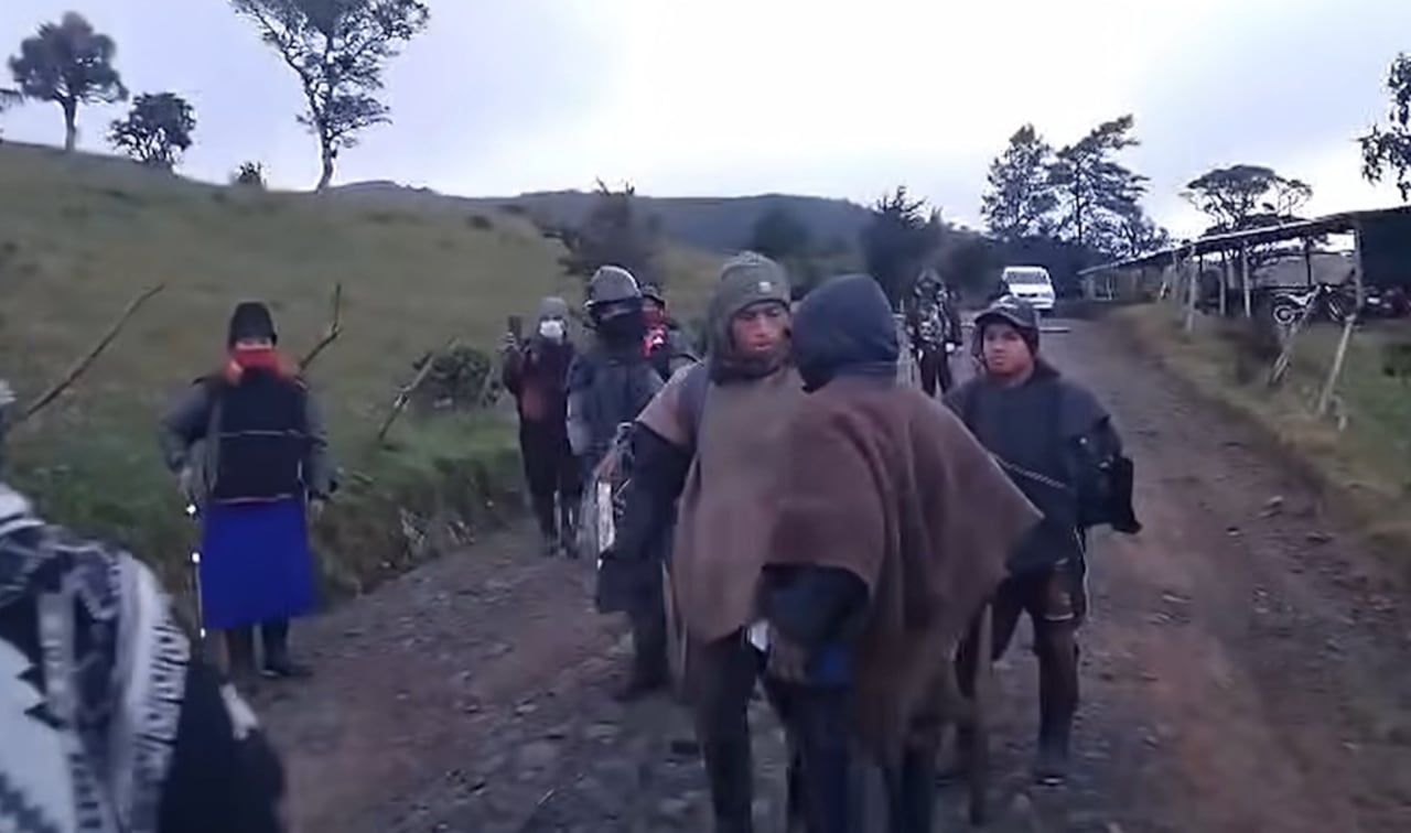 La tensión aumenta en el resguardo de Pitayó, municipio de Silvia, tras los choques entre comuneros Misak y Nasa por el acceso a un predio rural en disputa.