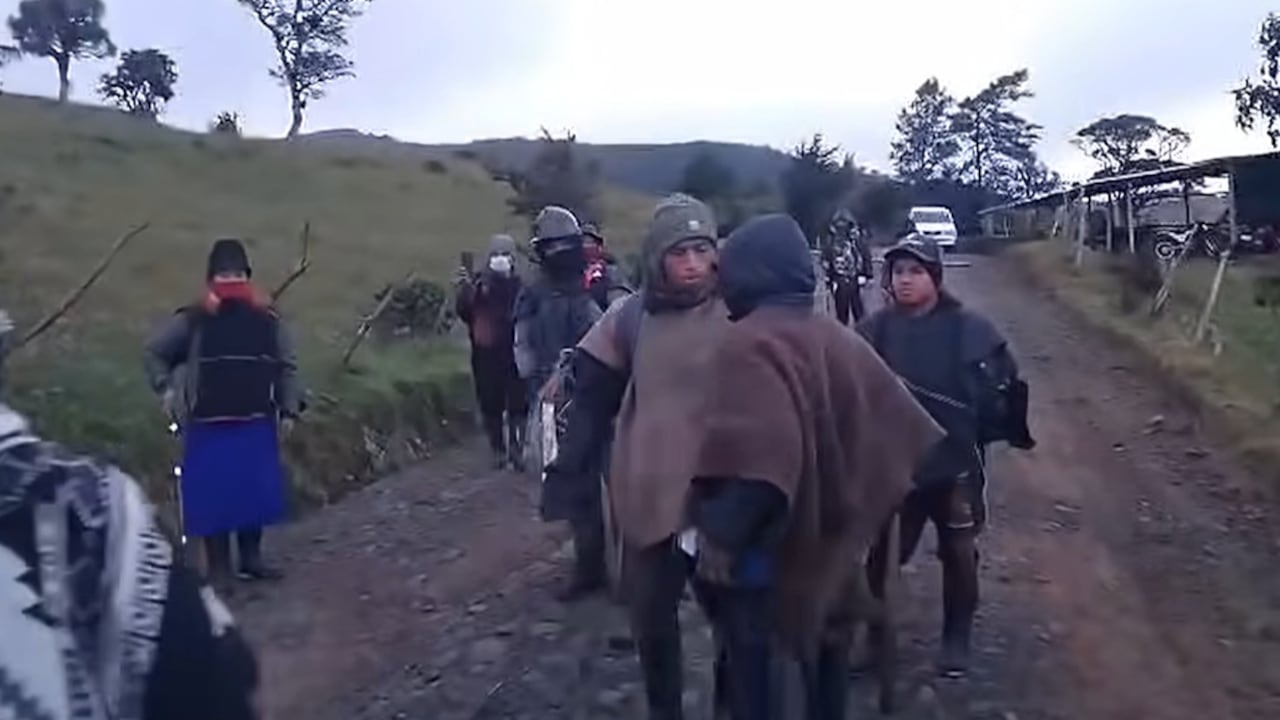 La tensión aumenta en el resguardo de Pitayó, municipio de Silvia, tras los choques entre comuneros Misak y Nasa por el acceso a un predio rural en disputa.