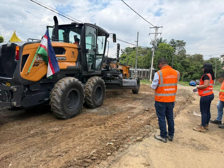 La nueva maquinaria es patrimonio público y fortalecerá la
recuperación vial de Cali