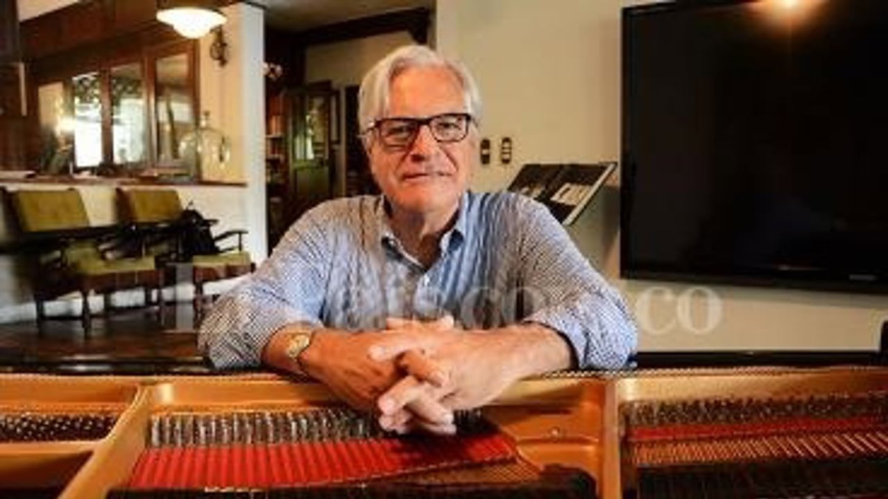 "Una gran dosis de tenacidad, locura y de pasión por lo que hago". Esa es, según Mario Fernando Prado, la fórmula para mantenerse al aire, durante 15 años, con su programa 'Mario Fernando Piano', que se emitía por Telepacífico.
COLPRENSA
