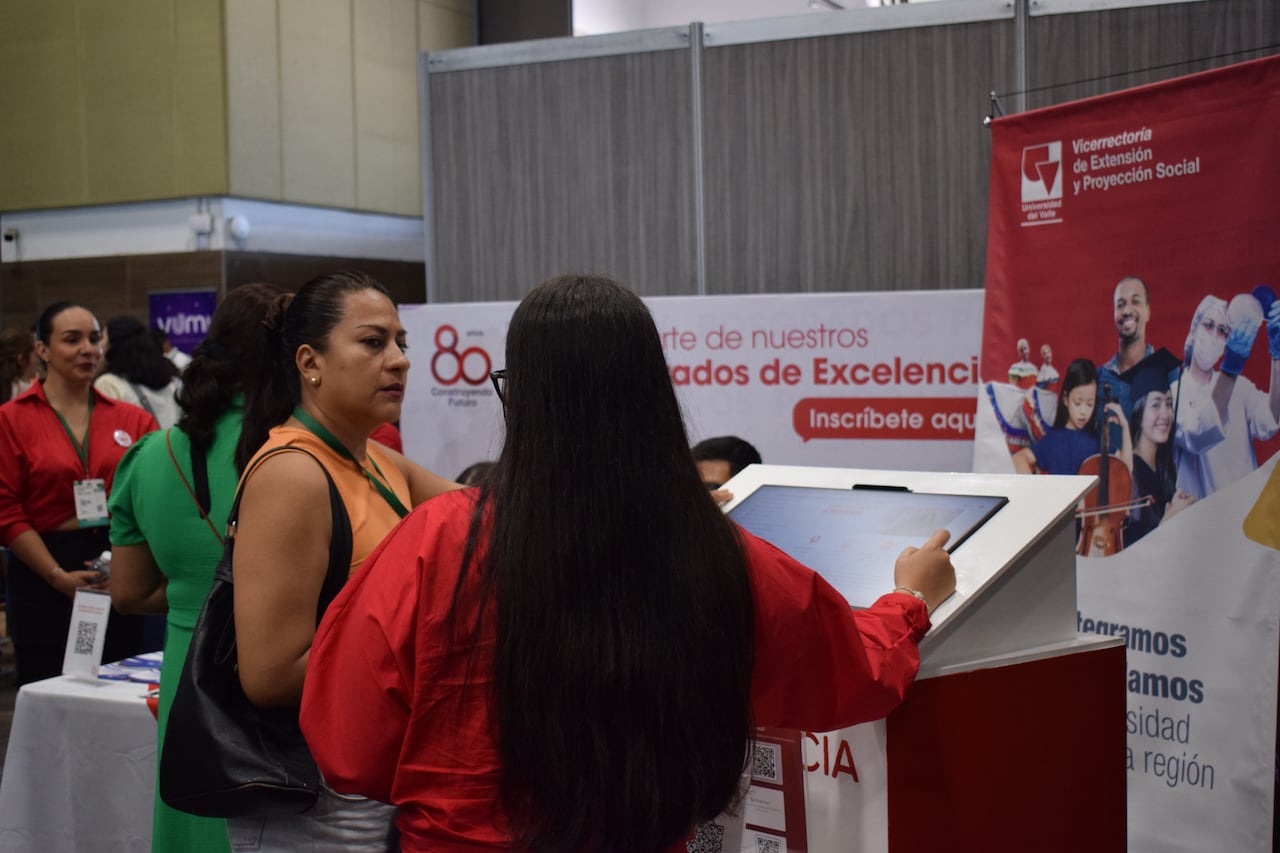 La Universidad del Valle compartió iniciativas académicas y de investigación orientadas a la sostenibilidad, la innovación y la búsqueda de soluciones a los desafíos ambientales y territoriales de la región, en el marco de Smart City Expo Cali 2026.