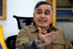 El fiscal general de Venezuela, Tarek Saab, gesticula mientras habla durante una entrevista exclusiva con AFP en Caracas el 11 de febrero de 2026.