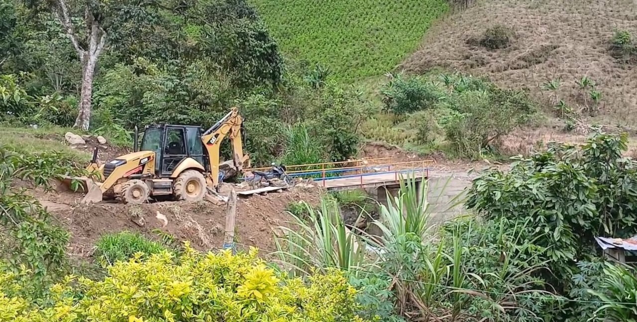 Las comunidades campesinas del sector de El Difícil participaron en la inauguración de esta obra, adelantada el pasado fin de semana, cuando terminó la construcción de esta estructura por parte de maestros de obra que habitan la zona.