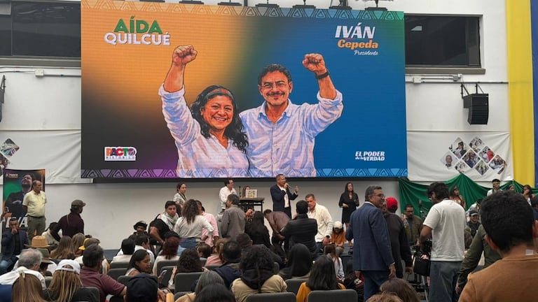 Iván Cepeda y la senadora indígena Aída Quilcué conforman una de las fórmulas presidenciales que buscan competir en las elecciones de 2026 en Colombia.
