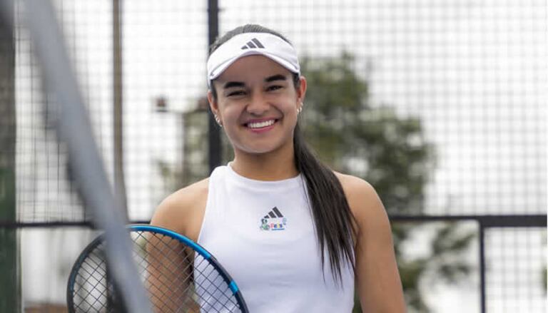 Orgullo y alegría en el departamento del Huila por la convocatoria de la tenista María Camila Torres a la Selección Colombia de tenis. Ella representará al país en la próxima edición de los Juegos Bolivarianos, a disputarse en Lima y Ayacucho, Perú, entre el 22 de noviembre y el 7 de diciembre. El tenis tendrá competencias entre el primero y el 7 de diciembre.