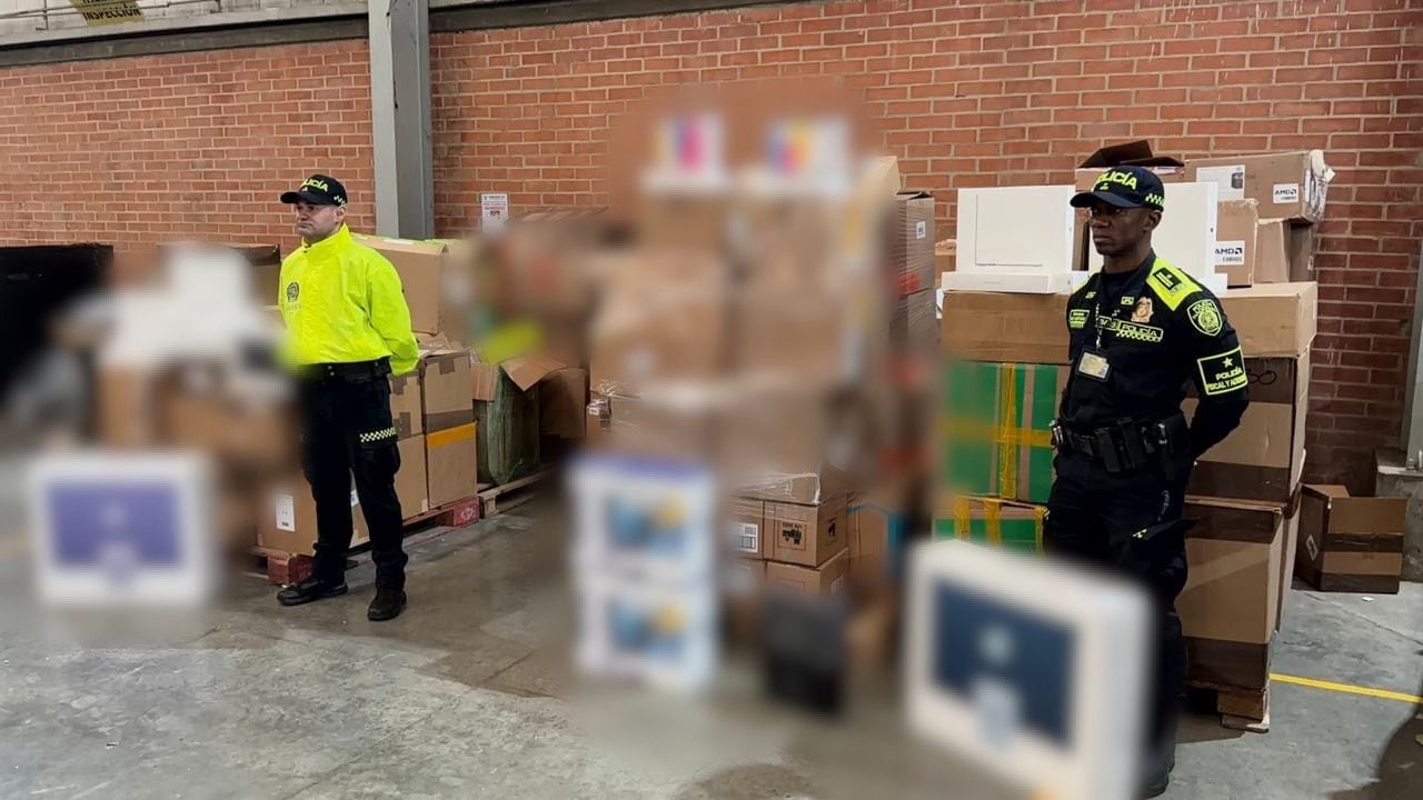 La institución destaca un operativo realizado el 27 de enero de 2026 por la División de Control Operativo (Dical), en el marco del Plan Operacional Anticontrabando (Poac), en articulación con la Fiscalía 61 Seccional de Buga.
contrabando cali tecnología