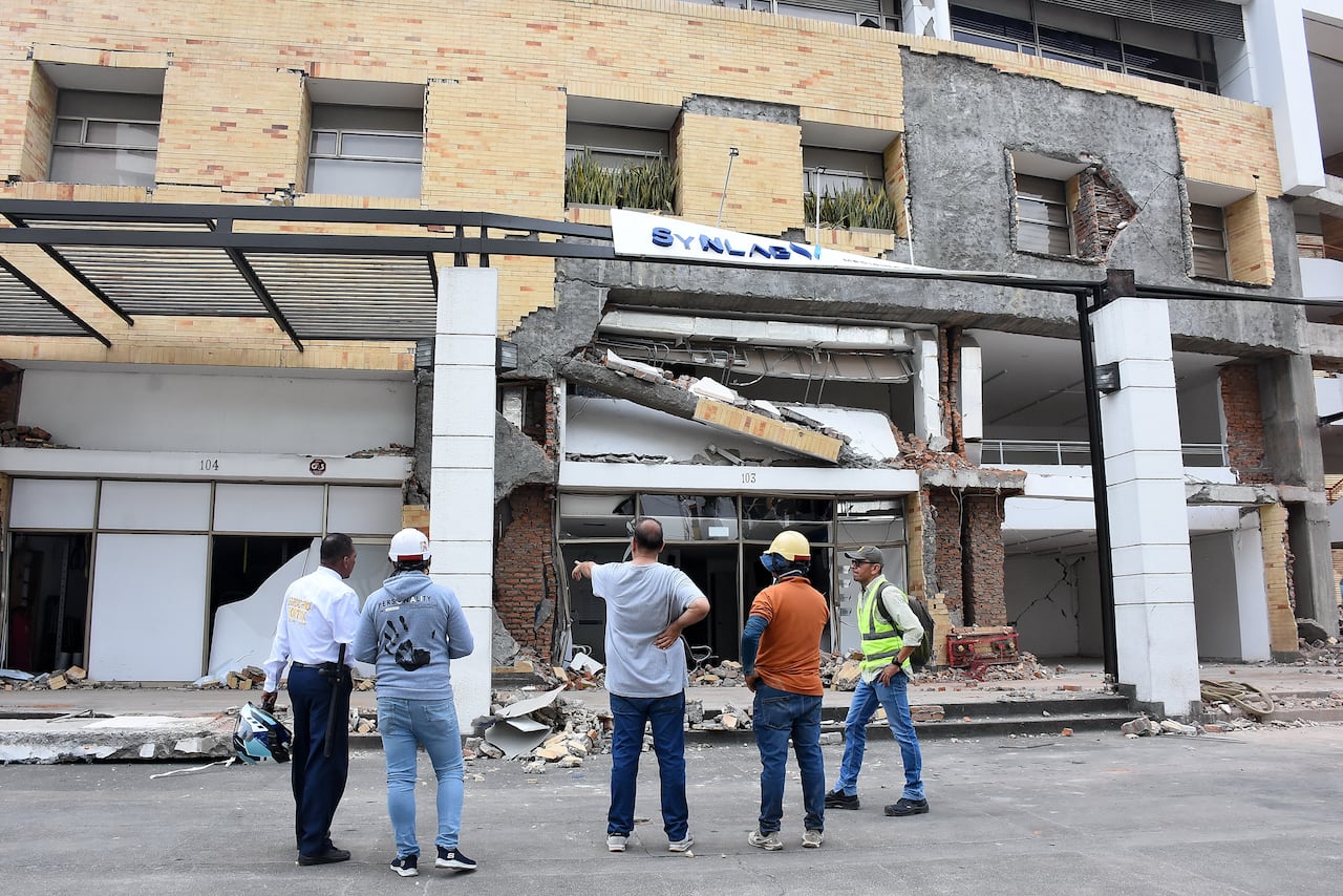 Colapso de Estructura Centro de Profesionales de la calle novena, Edificio Vanessa, Cantabria y Torres de Tequendama.