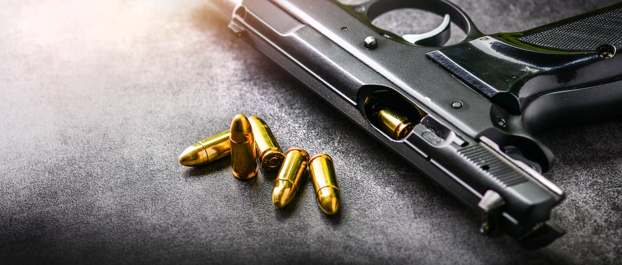 Secuestro, arma fuego, martillo