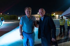 Gianni Infantino (der.), presidente de la FIFA, hace su arribo a Cali y es recibido por Ramón Jesurún, presidente de la Federación Colombiana de Fútbol (FCF).