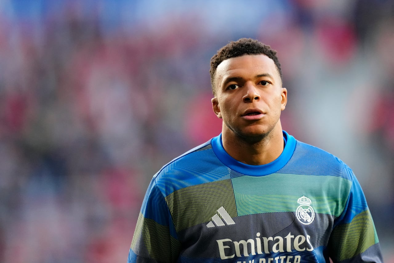Kylian Mbappe centre-forward of Real Madrid and France during the warm-up before the LaLiga EA Sports match between CA Osasuna and Real Madrid CF at Estadio El Sadar on February 21, 2026 in Pamplona, Spain. (Photo by Jose Breton/Pics Action/NurPhoto) (Photo by Jose Breton / NurPhoto via AFP)