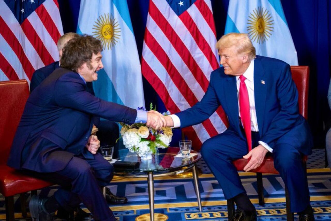 Javier Milei se reunió este sábado con Donald Trump al término de una convención conservadora en Estados Unidos.