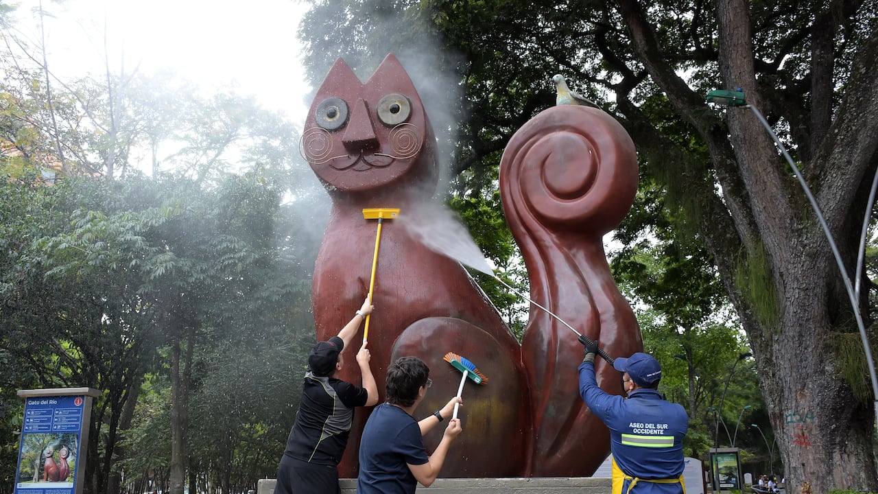 Los habitantes de los Barrios El Peñón y sectores aledaños se unieron a la jornada de limpieza de la campaña "Mi Cali Bella" en el Oeste de Cali.