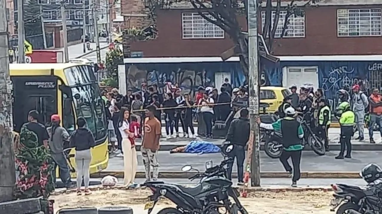 Un peatón falleció en medio de un accidente registrado al sur de Bogotá. La Secretaría de Movilidad se pronunció sobre lo ocurrido y afirmó que el vehículo involucrado hacía parte de la entidad.