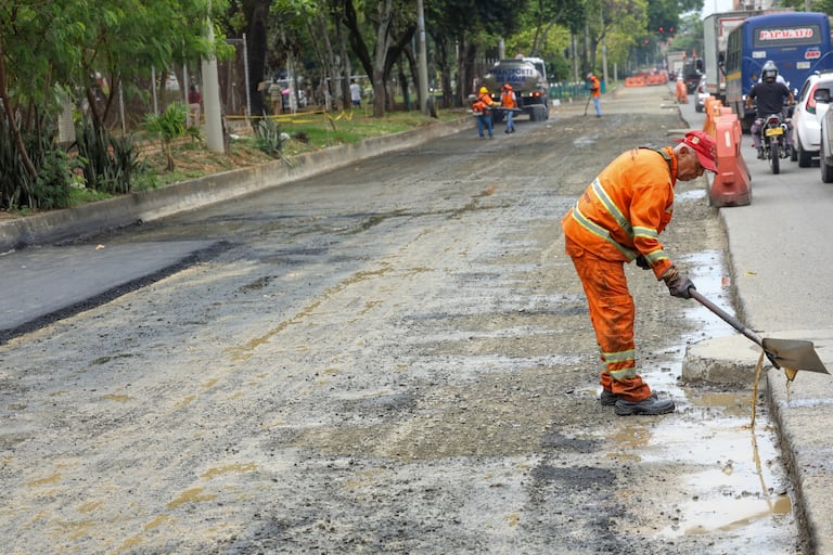 Los trabajos buscan mejorar la movilidad y dinamizar el comercio en este sector del nororiente de Cali.