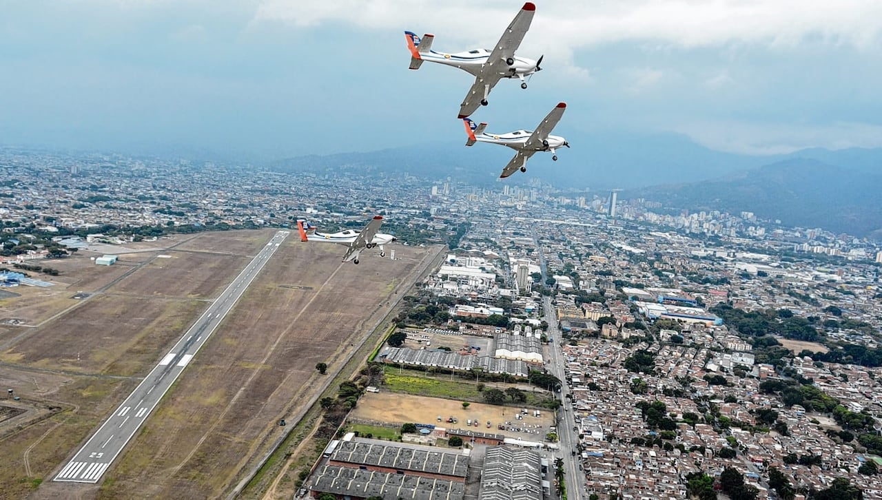 Las construcciones se limitan en un radio de cuatro kilómetros a la redonda de la Base Aérea.