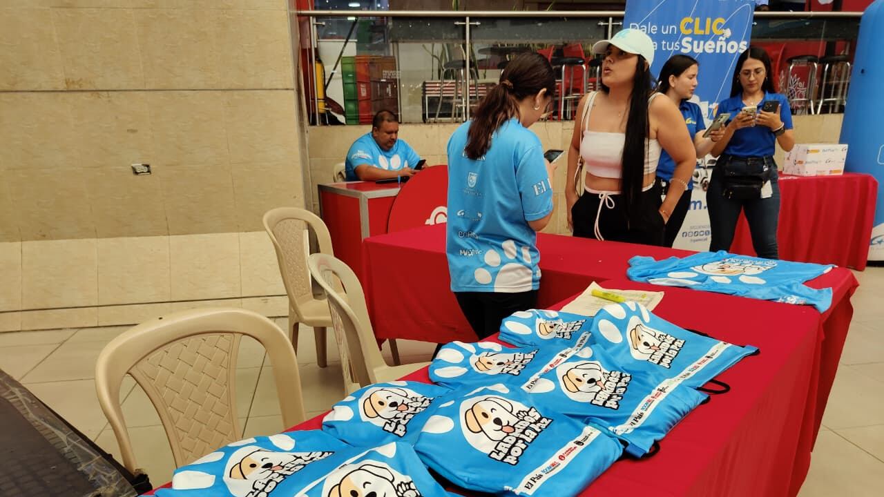 Kits de la caminata Ladridos por la Paz