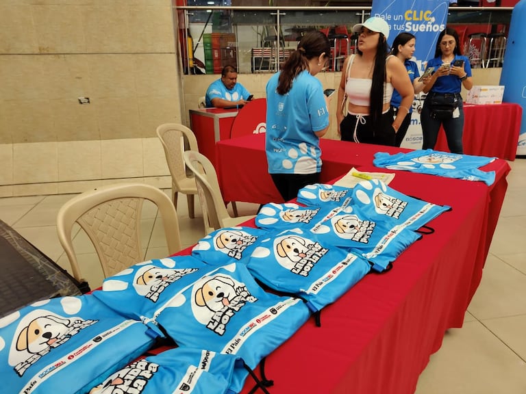 Kits de la caminata Ladridos por la Paz