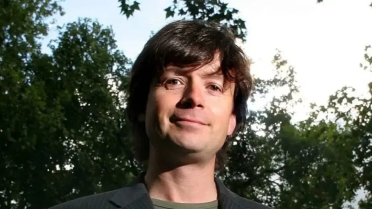 Cofundador de la reconocida firma de comercio electrónico ASOS.