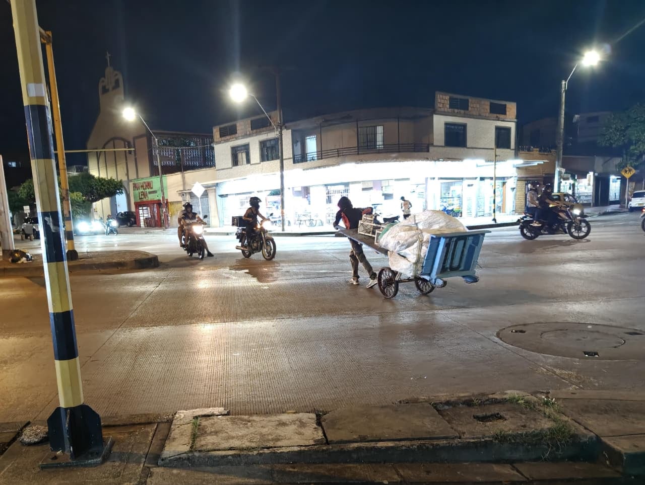 La comunidad advierte que los robos a transeúntes se han vuelto cada vez más frecuentes en la zona.