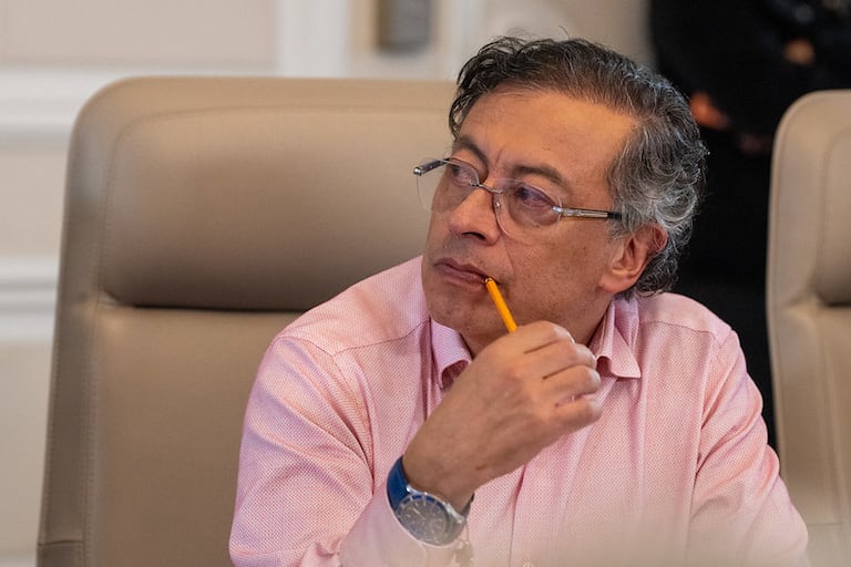 El presidente Gustavo Petro le salió al paso a las críticas por el anuncio que hizo de liquidar EPS.